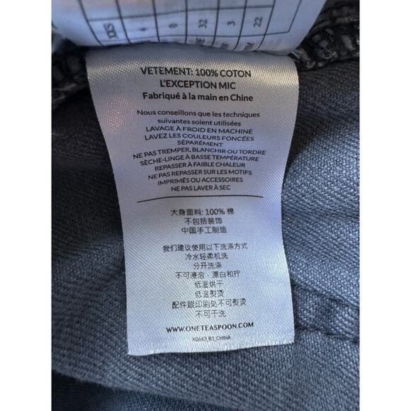 One x One Teaspoon Distressed Jean Shorts Trendy Short Shorts Button Fly - Picture 12 of 12